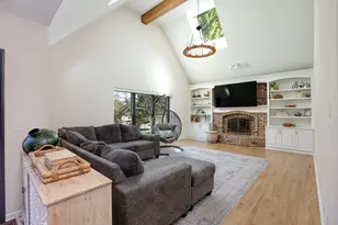 587 Partridge Dr, West Chicago, IL 60185 - Photo 9