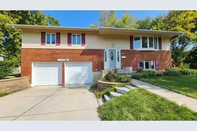 132 N Kitson Drive, Palatine, IL 60074 - Photo 1