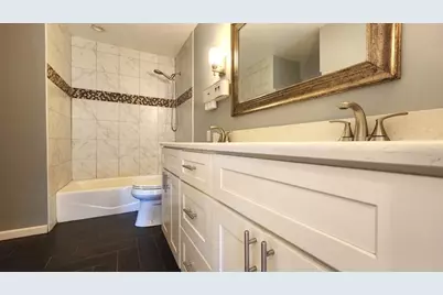 132 N Kitson Drive, Palatine, IL 60074 - Photo 13