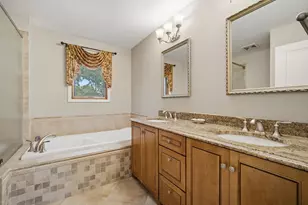 1410 E Eton Dr, Arlington Heights, IL 60004 - Photo 15