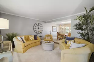 1410 E Eton Dr, Arlington Heights, IL 60004 - Photo 5