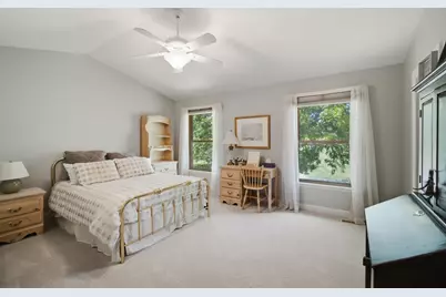 1410 E Eton Drive, Arlington Heights, IL 60004 - Photo 17