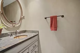 1410 E Eton Dr, Arlington Heights, IL 60004 - Photo 13