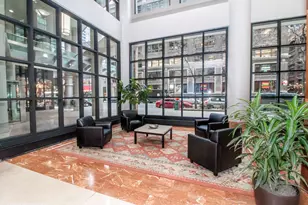211 E Ohio St, Chicago, IL 60611 - Photo 3
