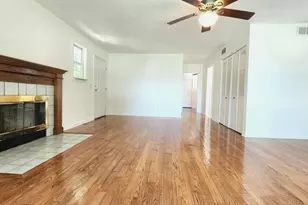 23217 W N Lakewood Ln, Lake Zurich, IL 60047 - Photo 19
