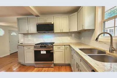 23217 W North Lakewood Lane, Lake Zurich, IL 60047 - Photo 9