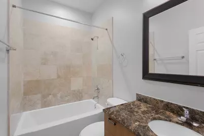 7528 N Seeley Avenue #305, Chicago, IL 60645 - Photo 9