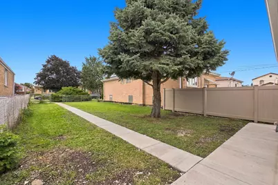 6007 S Monitor Avenue, Chicago, IL 60638 - Photo 5