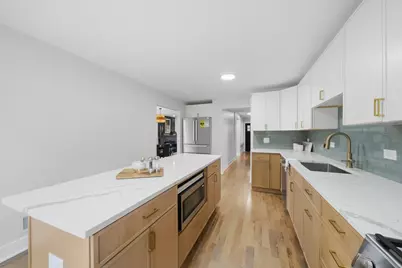 2814 W Balmoral Avenue, Chicago, IL 60625 - Photo 11