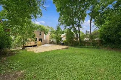 2814 W Balmoral Avenue, Chicago, IL 60625 - Photo 29