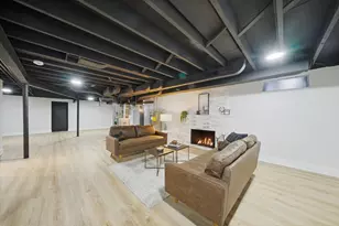 2814 W Balmoral Ave, Chicago, IL 60625 - Photo 21