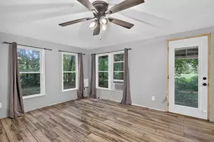 1080 W Jackson St, Belvidere, IL 61008 - Photo 9