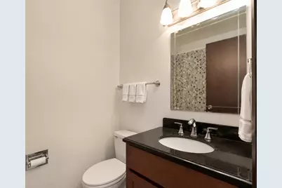 304 Creekside Court #304, Vernon Hills, IL 60061 - Photo 9