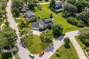 8920 Royal Dr, Burr Ridge, IL 60527 - Photo 41
