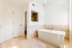 8920 Royal Dr, Burr Ridge, IL 60527 - Photo 23