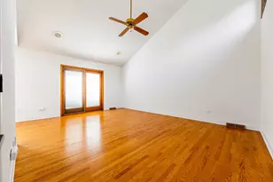 8920 Royal Dr, Burr Ridge, IL 60527 - Photo 19