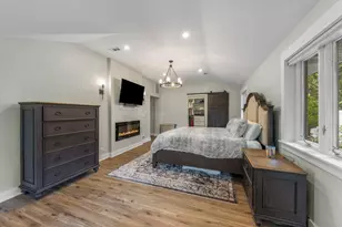 390 S Kenilworth Ave, Glen Ellyn, IL 60137 - Photo 13