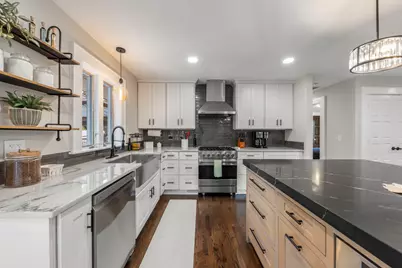 390 S Kenilworth Avenue, Glen Ellyn, IL 60137 - Photo 11