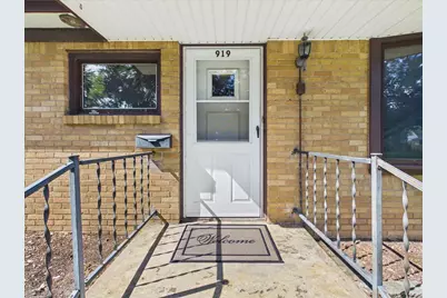 919 Woodland Drive, Rockford, IL 61108 - Photo 5