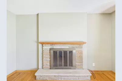919 Woodland Drive, Rockford, IL 61108 - Photo 9