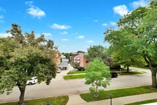 [Address not provided], La Grange, IL 60525 - Photo 15