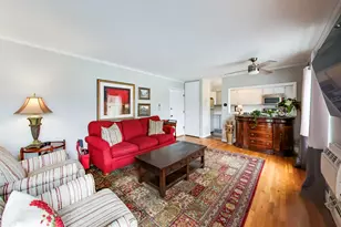 [Address not provided], La Grange, IL 60525 - Photo 5