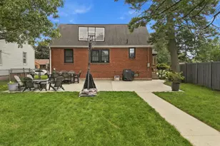 616 W 11th St, Sterling, IL 61081 - Photo 27