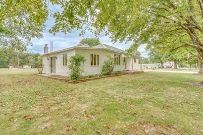 300 S Jefferson Street, Kell, IL 62853 - Photo 3