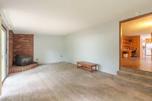 300 S Jefferson St, Kell, IL 62853 - Photo 23