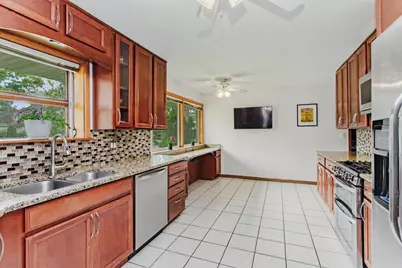 6503 N Longmeadow Avenue, Lincolnwood, IL 60712 - Photo 13