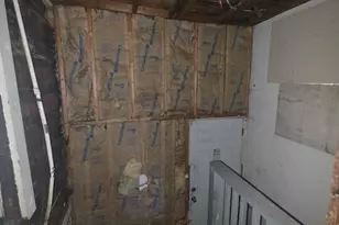 10230 S Lowe Ave, Chicago, IL 60628 - Photo 13