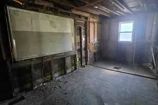 10230 S Lowe Ave, Chicago, IL 60628 - Photo 11