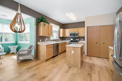 1561 W Cadillac Circle, Romeoville, IL 60446 - Photo 5