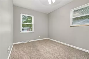 8 Plymouth Ct, Normal, IL 61761 - Photo 11