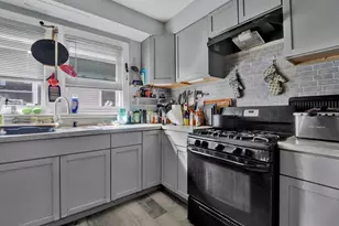 10155 S Wentworth Ave, Chicago, IL 60628 - Photo 3
