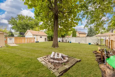 9909 Elm Circle Drive, Oak Lawn, IL 60453 - Photo 21
