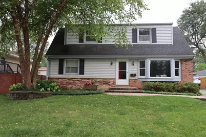 348 Cherrywood Road, Buffalo Grove, IL 60089 - Photo 1