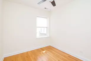 2035 W Arthur Ave, Chicago, IL 60645 - Photo 9