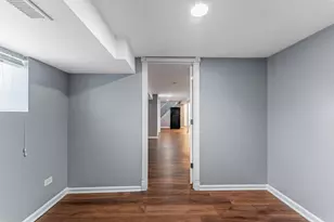 8015 S Justine St, Chicago, IL 60620 - Photo 17