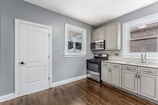 8015 S Justine St, Chicago, IL 60620 - Photo 11