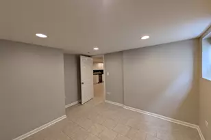 8636 Massasoit Ave, Burbank, IL 60459 - Photo 15