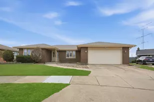 7545 Halesia Ct, Orland Park, IL 60462 - Photo 1