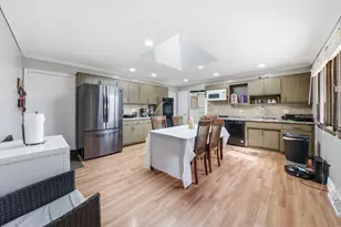 7545 Halesia Ct, Orland Park, IL 60462 - Photo 9