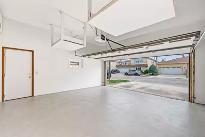 4700 N Chester Avenue, Chicago, IL 60656 - Photo 37