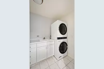 4700 N Chester Avenue, Chicago, IL 60656 - Photo 25