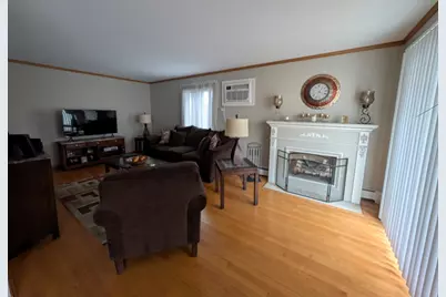 6025 W 64th Place #6, Chicago, IL 60638 - Photo 3
