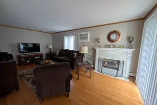 6025 W 64th Pl, Chicago, IL 60638 - Photo 3