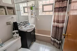 6025 W 64th Pl, Chicago, IL 60638 - Photo 9