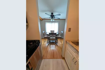 6025 W 64th Place #6, Chicago, IL 60638 - Photo 7
