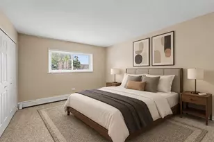 8901 N Western Ave, Des Plaines, IL 60016 - Photo 11